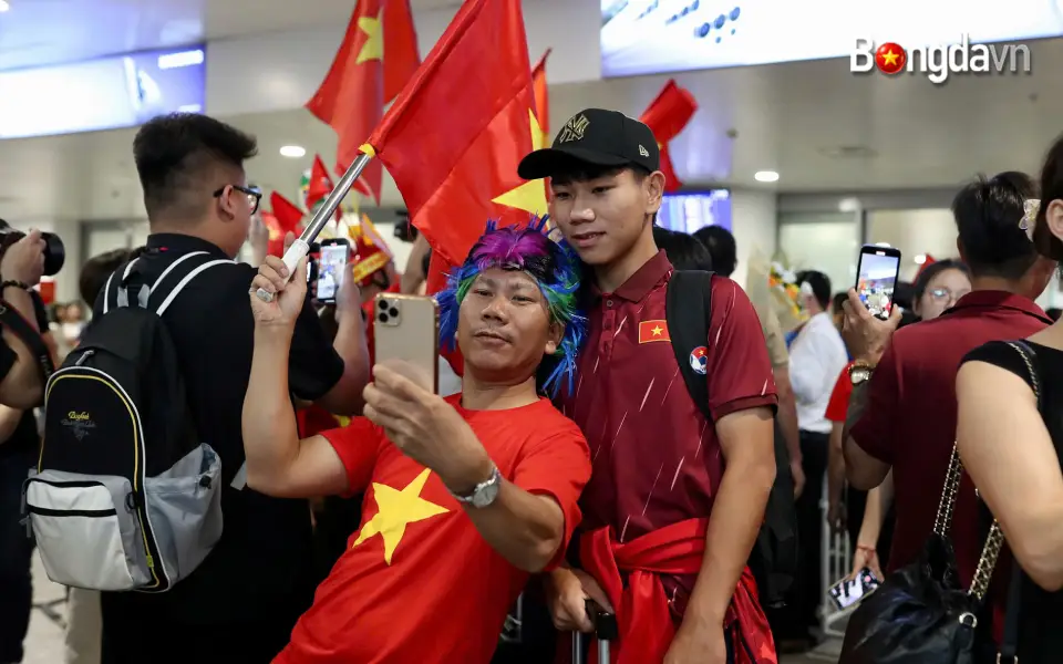U17 Việt Nam xứng đáng được... yêu