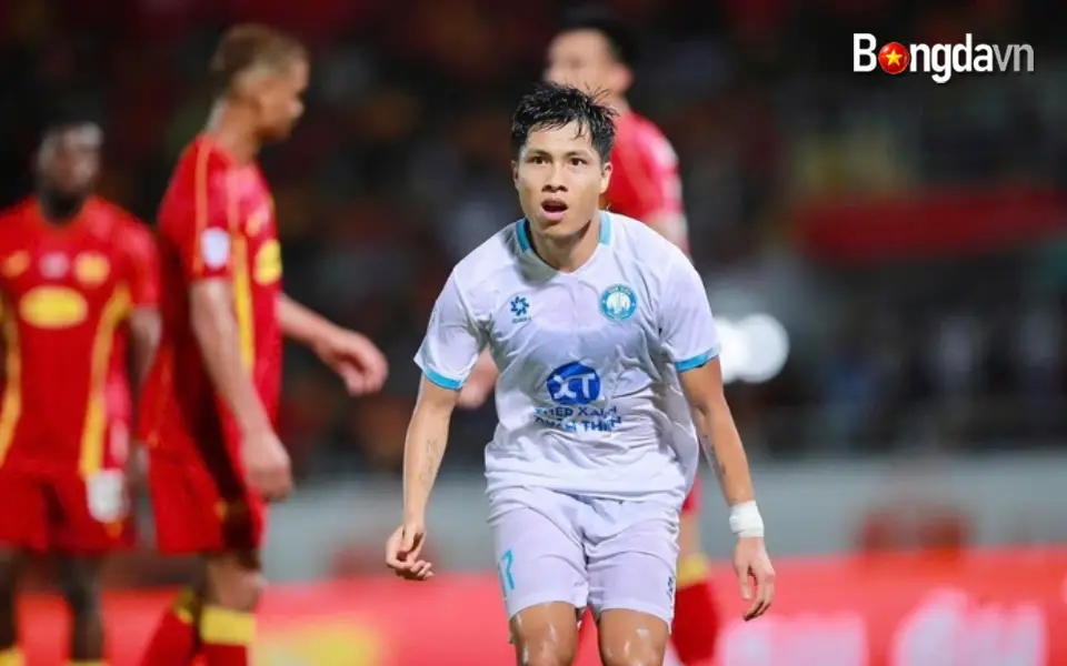 Văn Vĩ - cầu thủ ghi bàn duy nhất cho CLB Nam Định ở trận thua Selangor