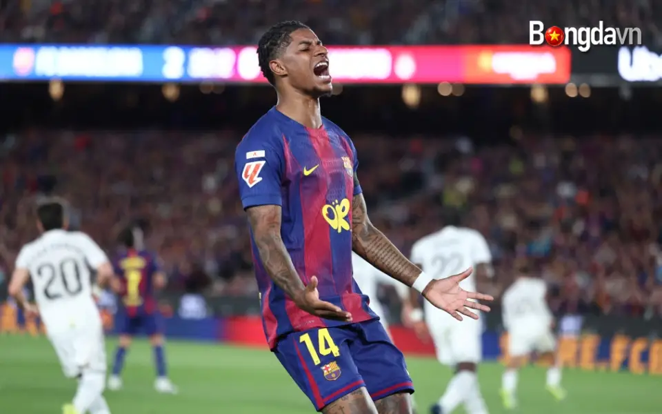 Khoảnh Khắc Rashford Tranh Tài Ở Trận El Clasico giữa Barca và Real Madrid trên sân Camp Nou