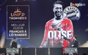 Michael Olise đã được trao giải Cầu thủ xuất sắc nhất mùa giải Bundesliga
