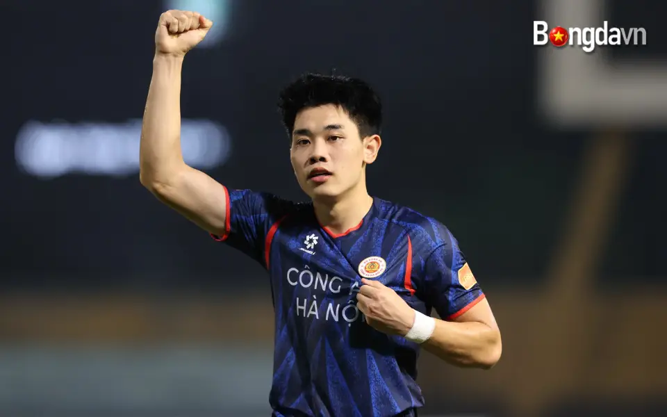 Nguyễn Đình Bắc gia hạn hợp đồng với CAHN FC đến năm 2029