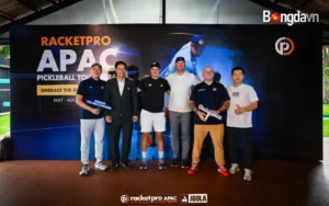 Ông Connor Nguyễn, ông Collin Johns tại sự kiện công bố RacketPro APAC Pickleball Tour 2026