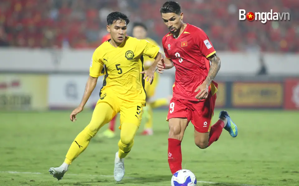 Tân binh Hoàng Hên cao 1m82
