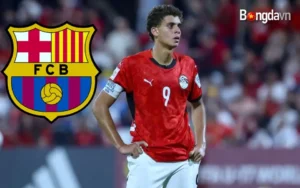 tiền đạo 18 tuổi Hamza Abdelkarim từ gã khổng lồ Ai Cập Al Ahly với mức phí 1,7 triệu USD