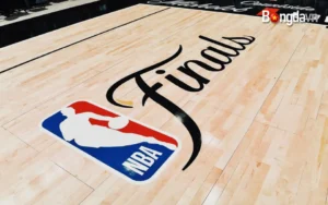 Tổng Thống Trump Trực Tiếp Cổ Vũ Knicks Đấu Spurs