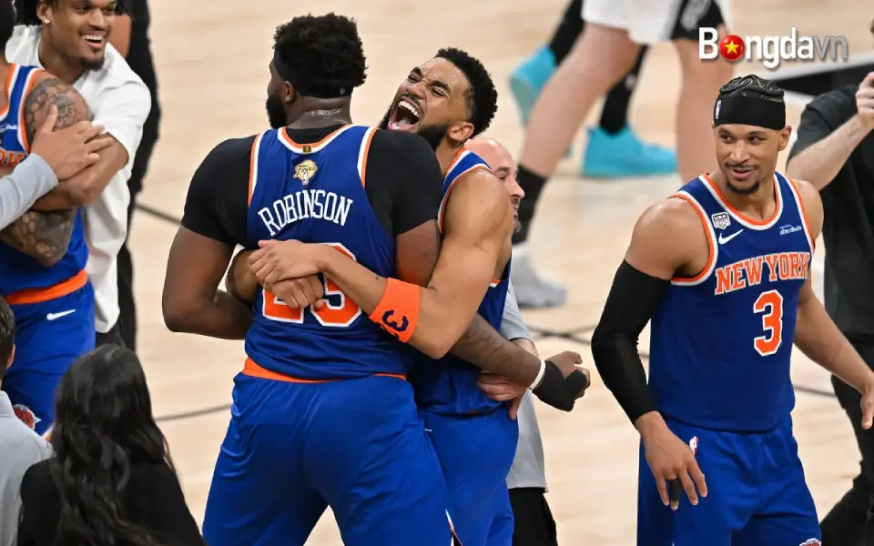 Khi Kẻ Yếu Thế New York Knicks Chinh Phục Nước Mỹ 2 Từ 'Kẻ Yếu Thế' Đến Nhà Vua NBA 2026
