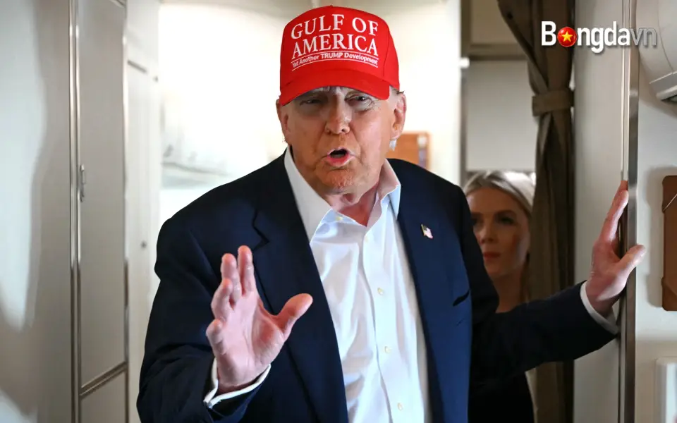 Tổng Thống Trump Trực Tiếp Cổ Vũ Knicks Đấu Spurs 2 Tỷ Phú James Dolan Mời TT Trump Dự Khán Ủng Hộ Knicks
