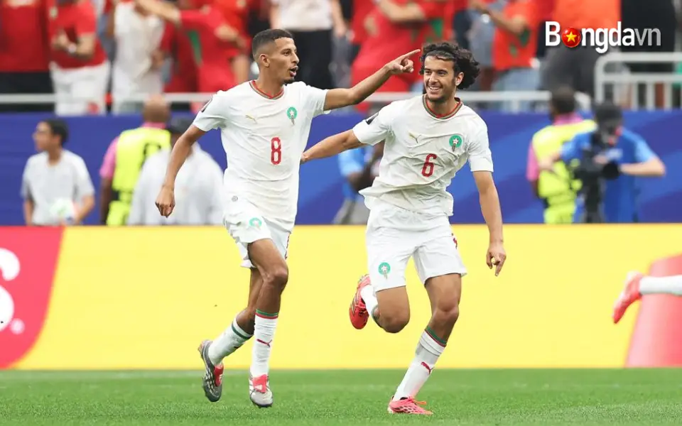 Dàn Sao World Cup Bắt Đầu Đổ Bộ Ngoại Hạng Anh, MU - Arsenal Đại Chiến 4 Cả Ounahi (trái) và Bouaddi có thể sẽ cùng cập bến nước Anh trong hè này