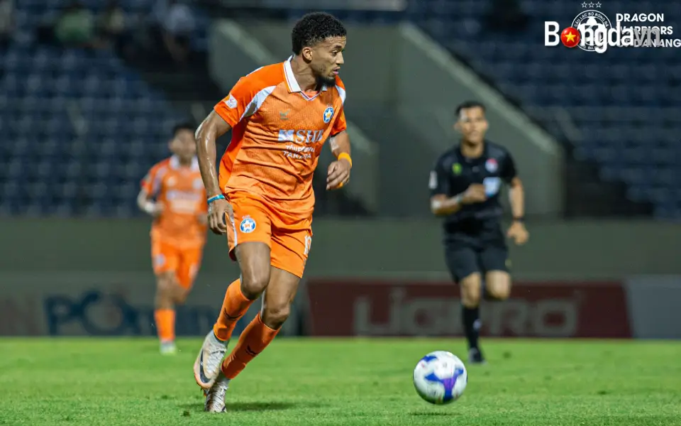 David Henen từng thi đấu V-League mùa trước