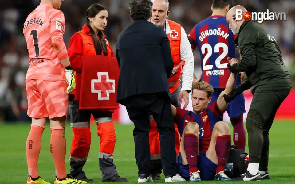 Frenkie de Jong chấn thương