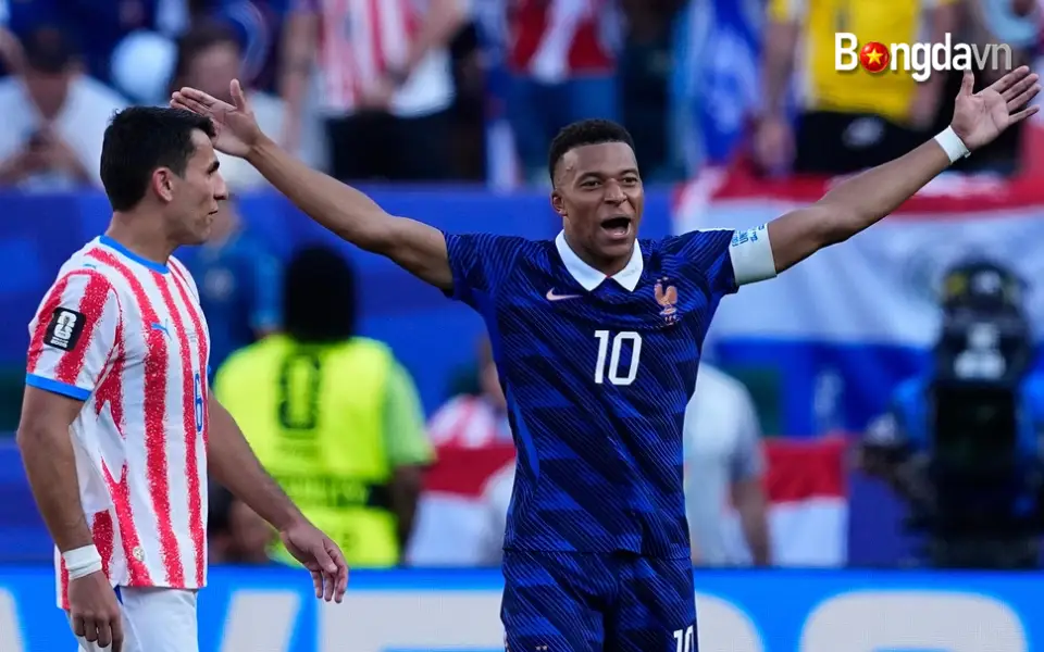 Ibrahimovic Thừa Nhận Sẽ Nhận "5 Thẻ Đỏ" Nếu Đối Đầu Paraguayan 3 Mbappe ăn mừng khi tiễn Paraguay rời World Cup 2026