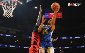 Melton ký 2 năm với Warriors, tiếp tục sát cánh cùng Curry