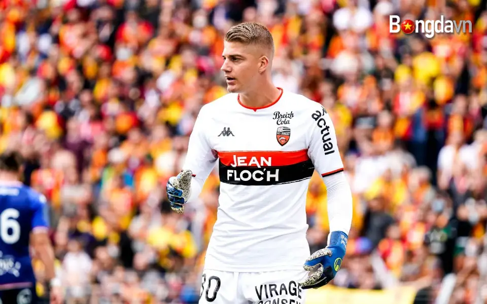 Paul Nardi đến AJ Auxerre
