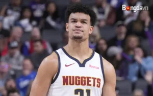 Spencer Jones Thống Trị Tỷ Lệ Ném 3 Điểm Tại Vòng Playoff