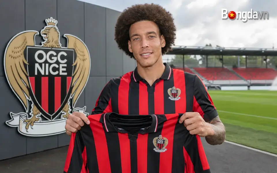 Axel Witsel đã được phỏng vấn trong ngày hội truyền thông của OGC Nice