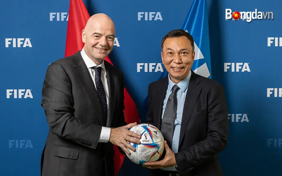 Chủ tịch FIFA Gianni Infantino và Chủ tịch VFF Trần Quốc Tuấn
