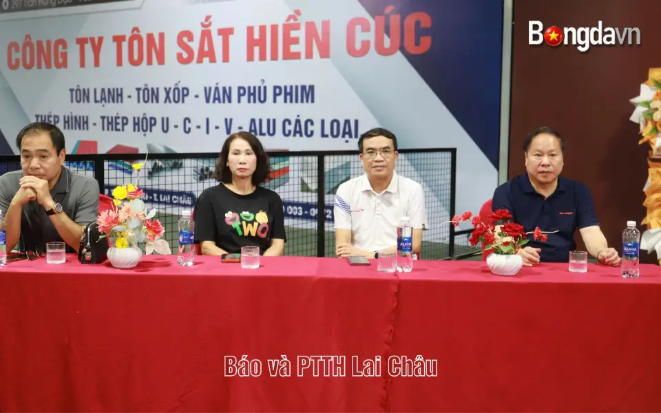 Đại biểu dự khai mạc