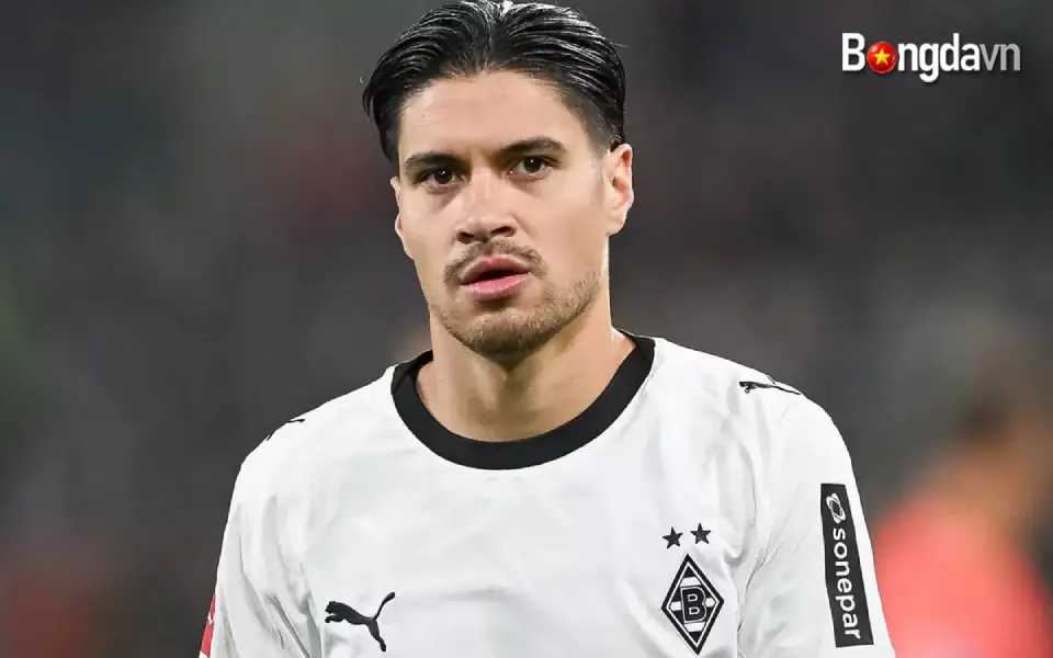 Diks chỉ mới gia nhập Borussia Monchengladbach