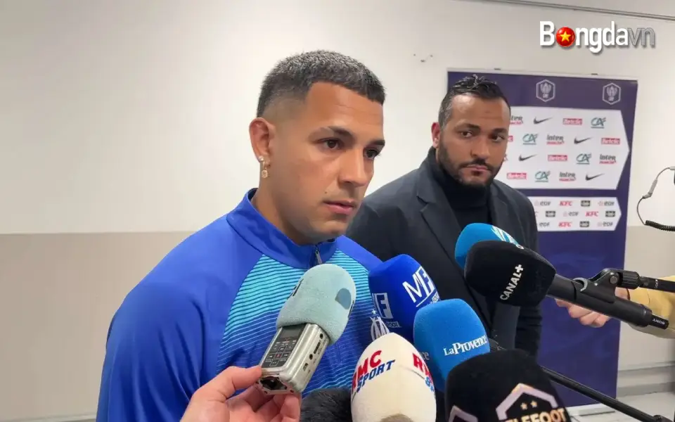 Facundo Medina rời OM để đến Bayer Leverkusen