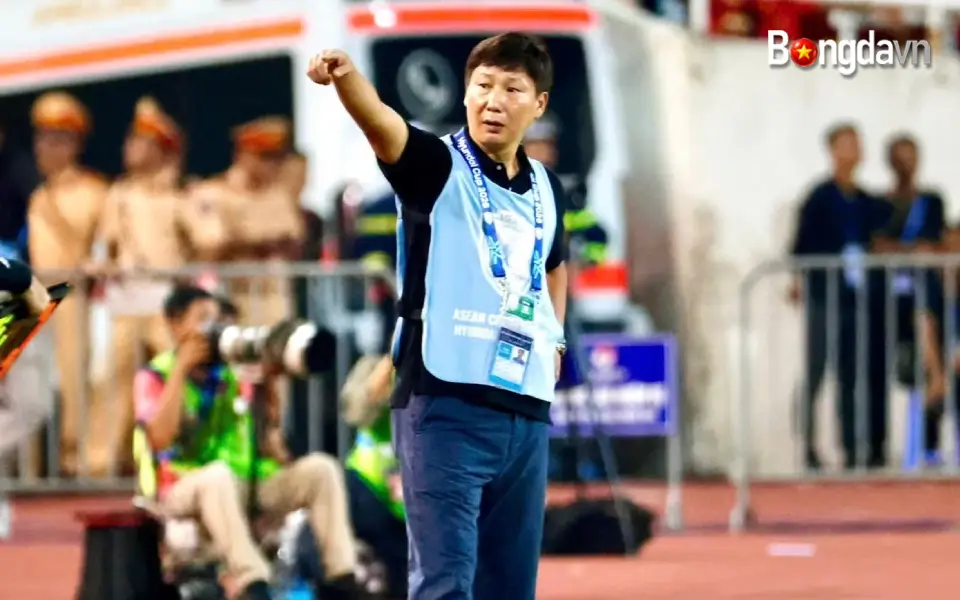 HLV Kim Sang-sik Khắc Tên Vào Ngôi Đền Huyền Thoại AFF Cup