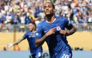 Joao Pedro tỏa sáng với cú đúp dành cho Chelsea
