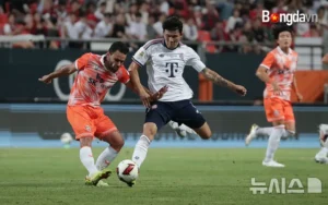 Kim Min-jae ra sân Bayern Munich thắng Jeju 2-1