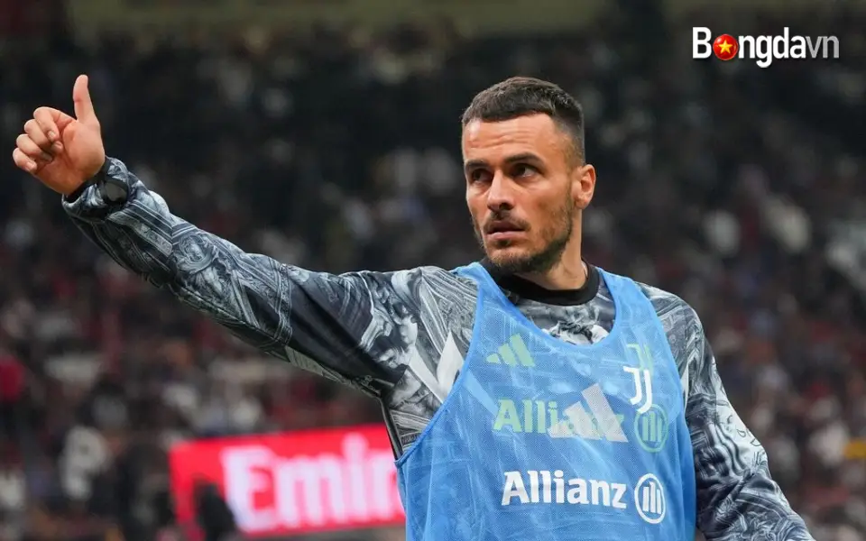 Kostic rời Serie A, thương vụ chuyển đến PSV đã hoàn tất