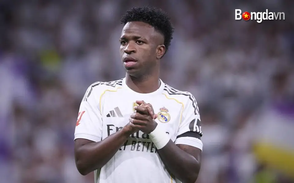 Vinicius Jr Cùng Cha Thẳng Thừng Từ Chối Sếp Lớn Real Madrid Trên Bàn Đàm Phán