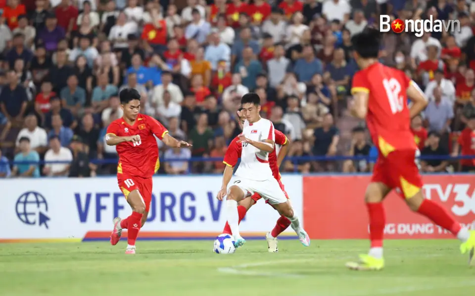U20 CHDCND Triều Tiên đánh bại U20 Việt Nam ở ngày ra quân bảng C và đứng đầu bảng